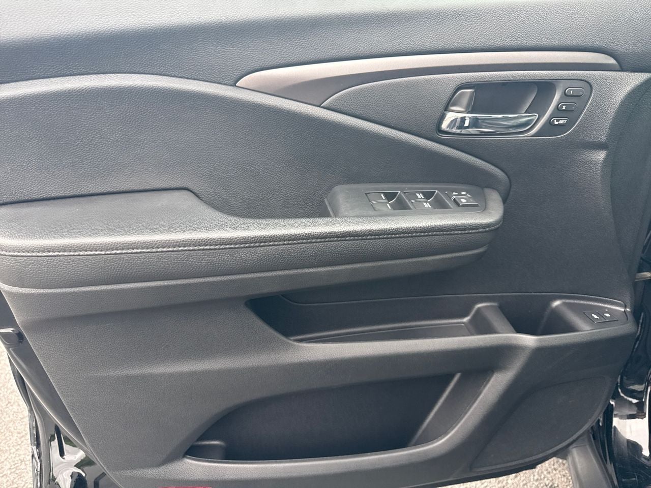 2021 Honda Pilot AWD Black Edition