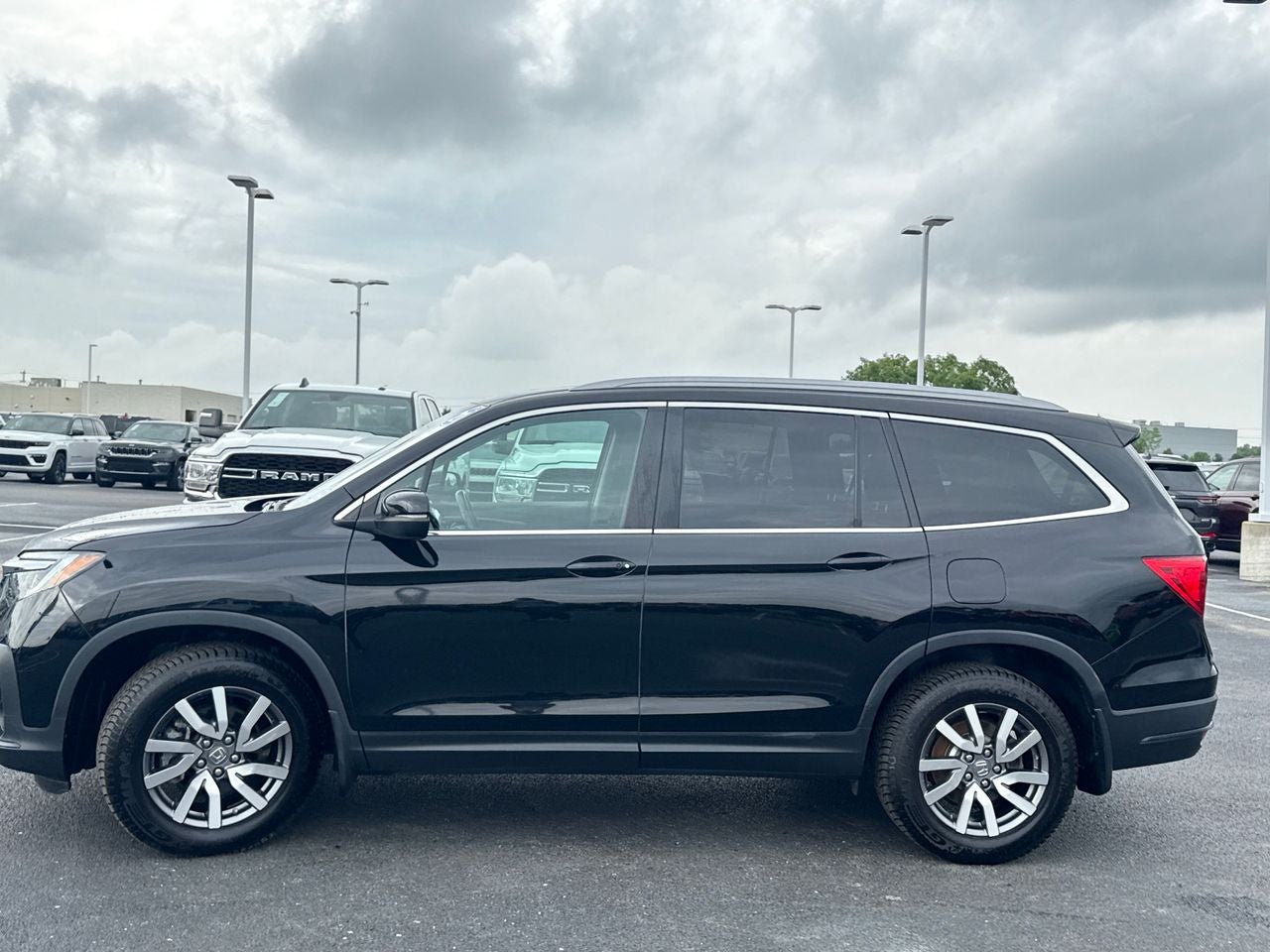 2021 Honda Pilot AWD Black Edition