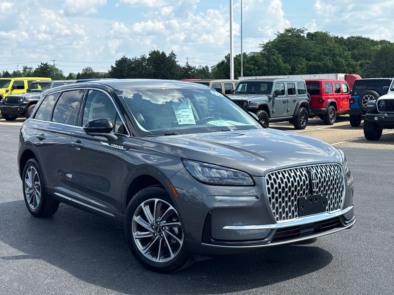 2023 Lincoln Corsair Standard