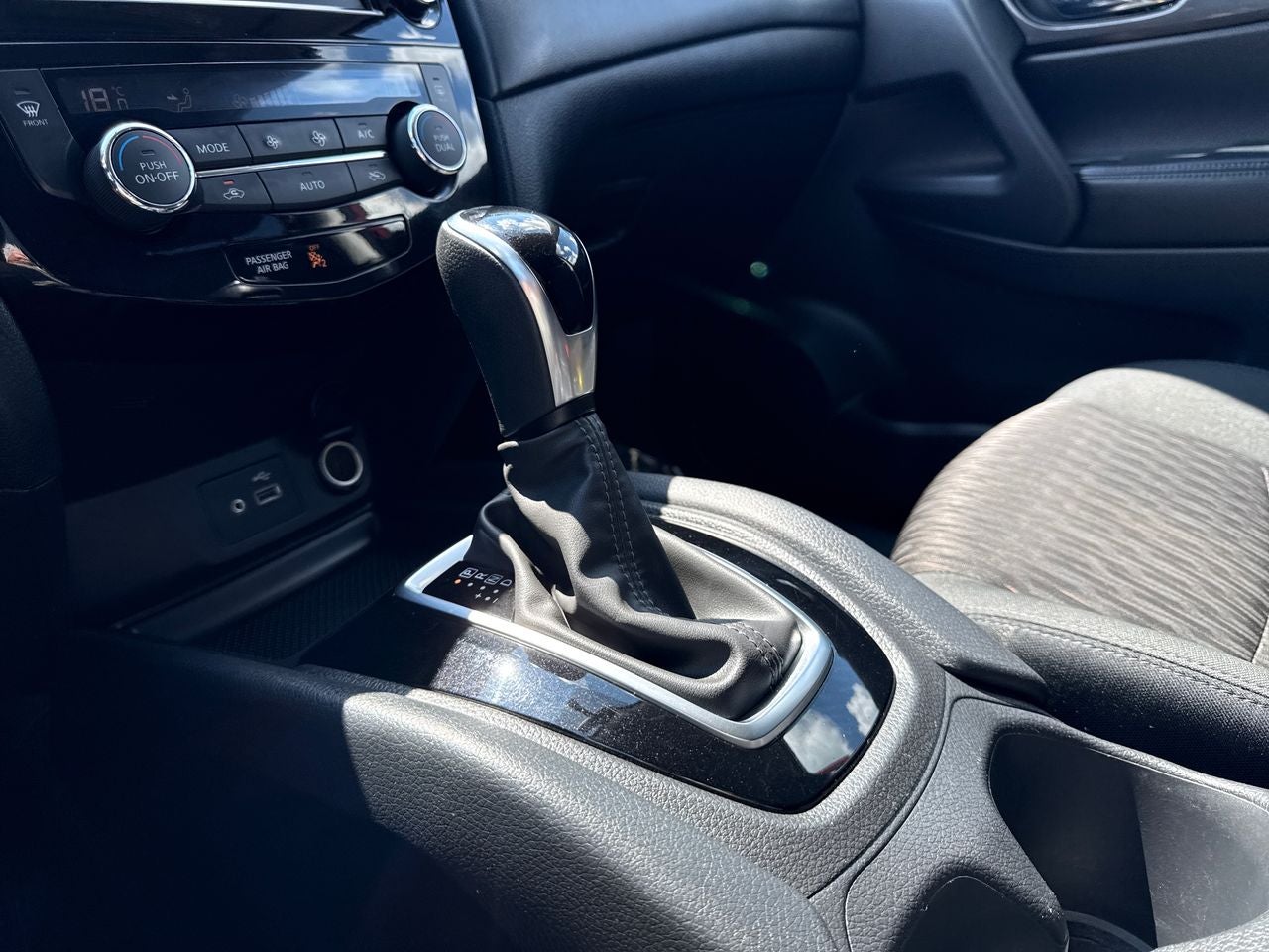 2020 Nissan Rogue SV FWD