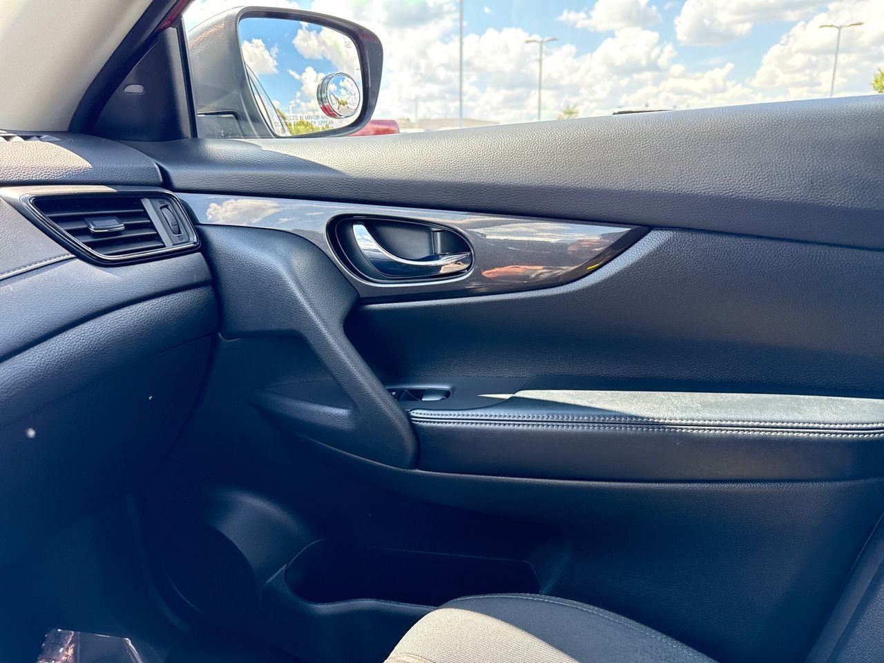 2020 Nissan Rogue SV FWD