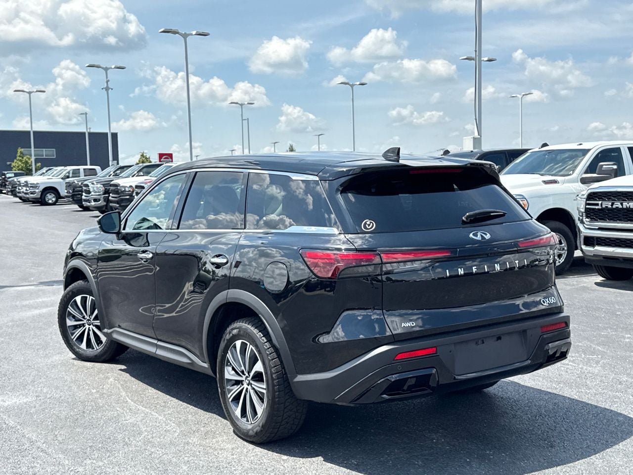 2024 INFINITI QX60 PURE AWD