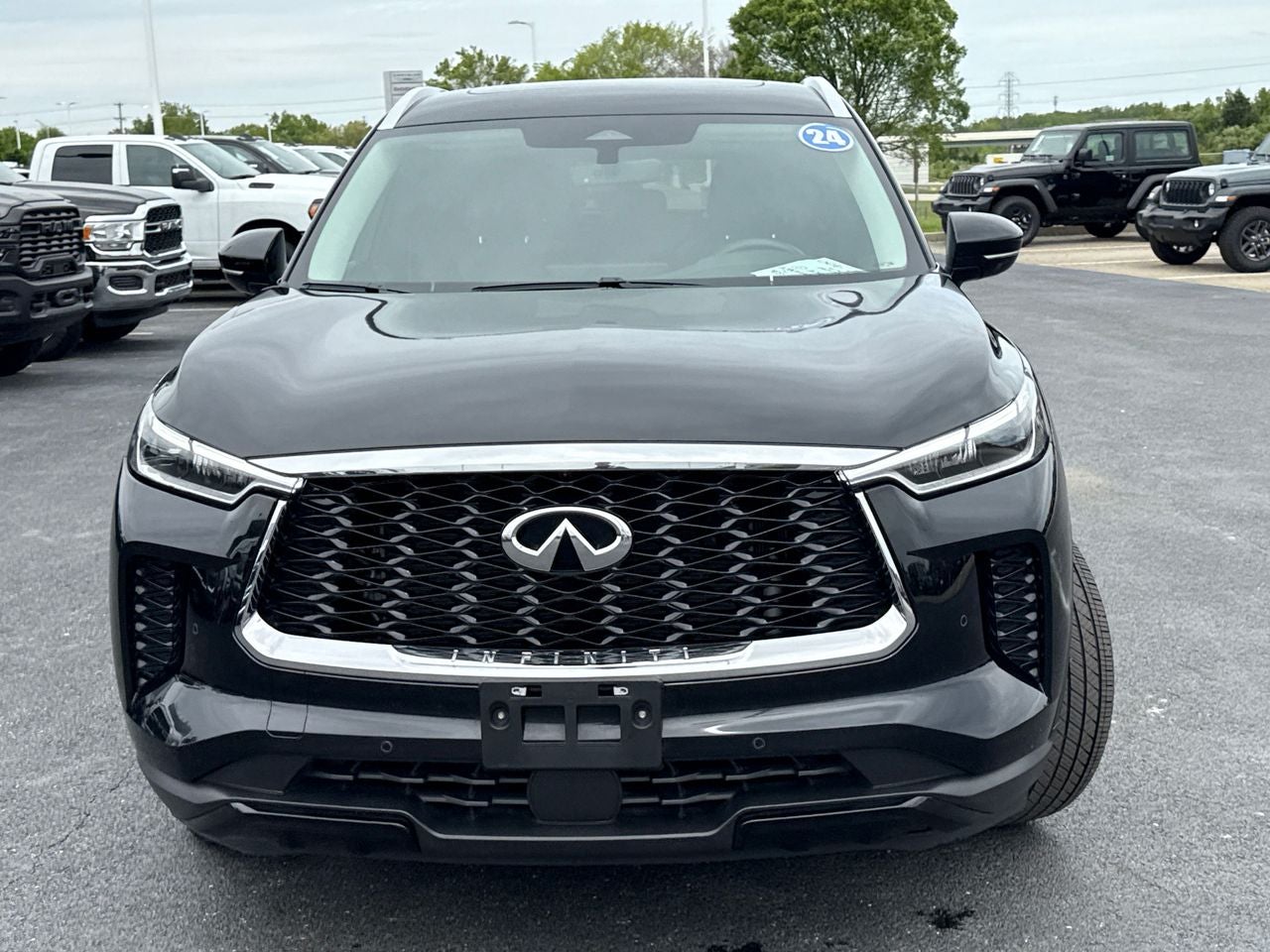2024 INFINITI QX60 LUXE AWD