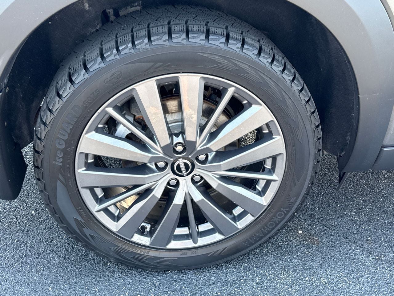 2022 Nissan Pathfinder SL 4WD