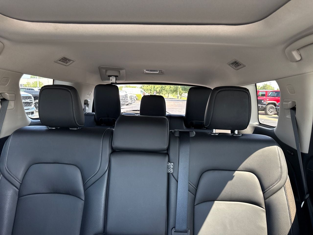 2022 Nissan Pathfinder SL 4WD