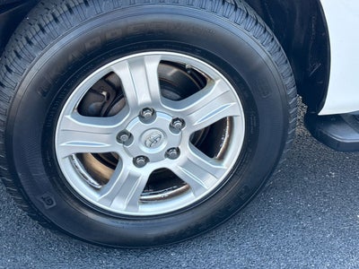 2015 Toyota Sequoia SR5 5.7L