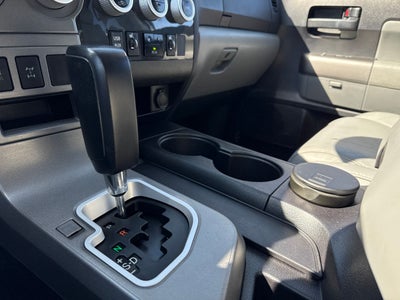 2015 Toyota Sequoia SR5 5.7L