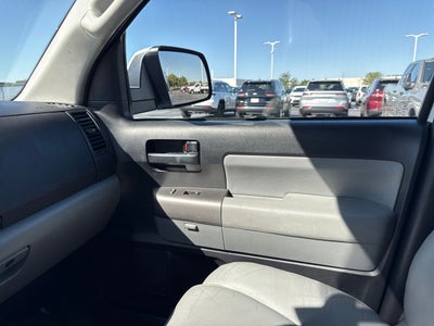 2015 Toyota Sequoia SR5 5.7L