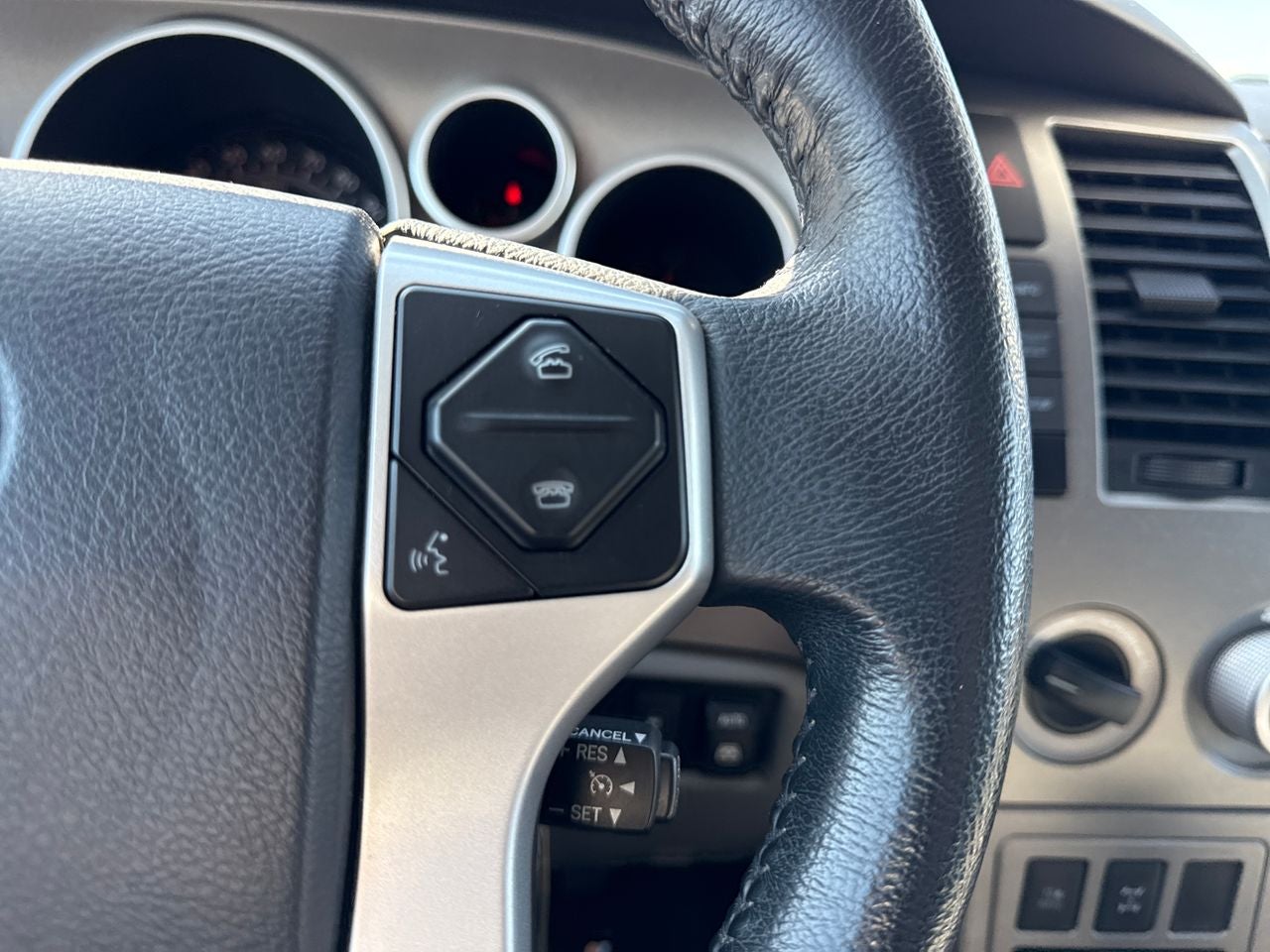 2015 Toyota Sequoia SR5 5.7L