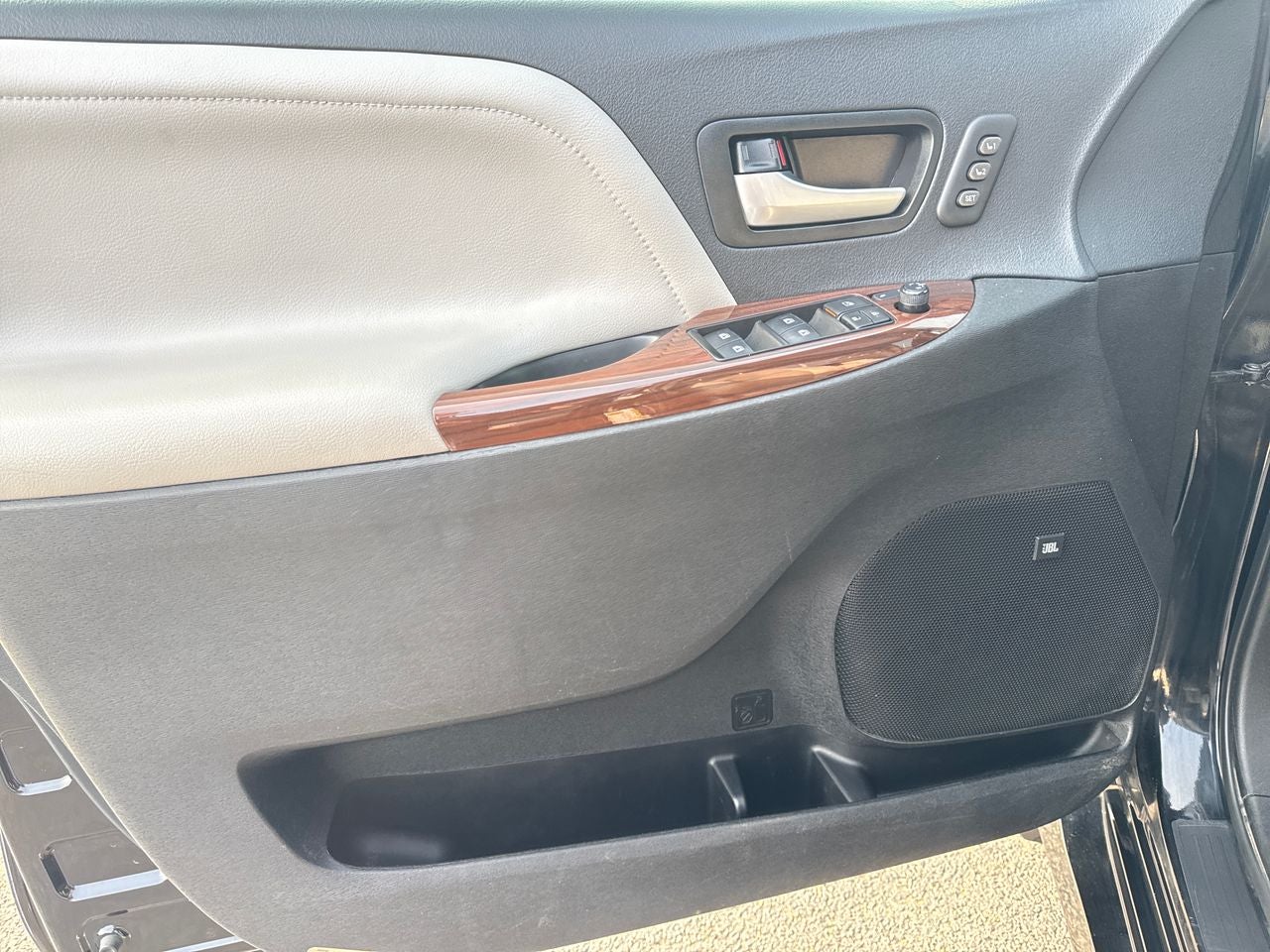 2018 Toyota Sienna Limited 7 Passenger