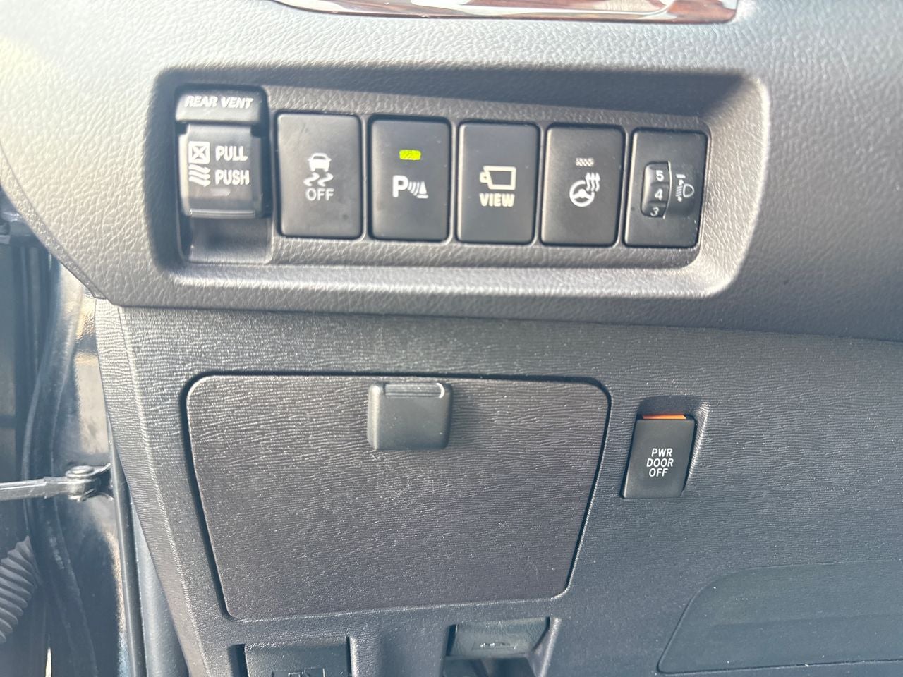 2018 Toyota Sienna Limited 7 Passenger