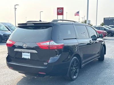 2018 Toyota Sienna Limited 7 Passenger