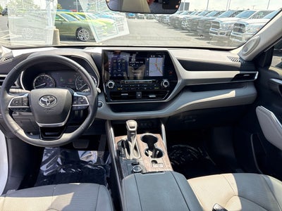 2022 Toyota Highlander Platinum