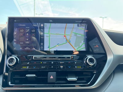 2022 Toyota Highlander Platinum