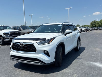 2022 Toyota Highlander Platinum