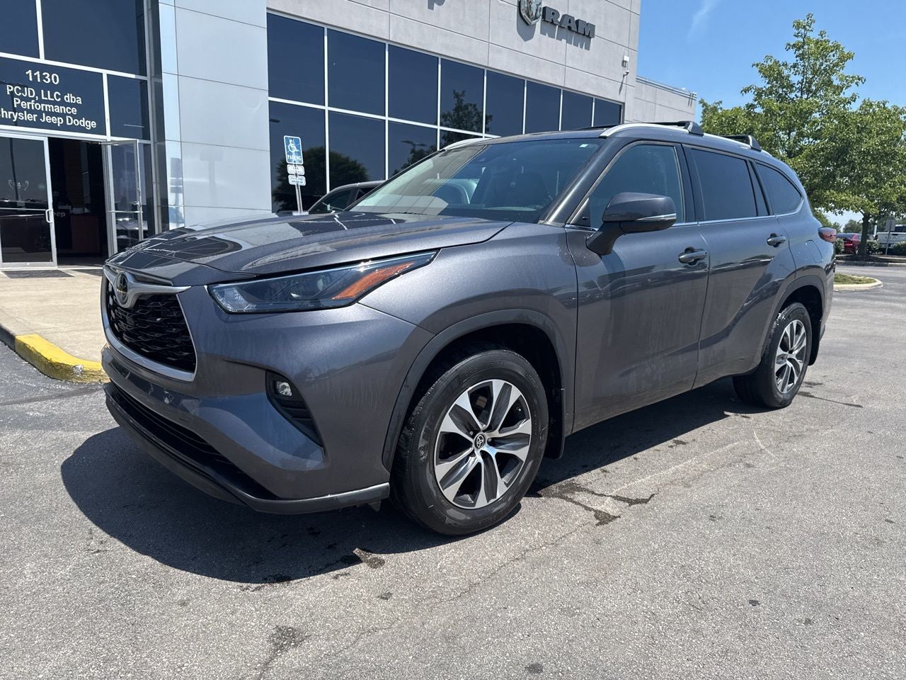 2022 Toyota Highlander XLE