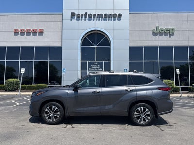 2022 Toyota Highlander XLE