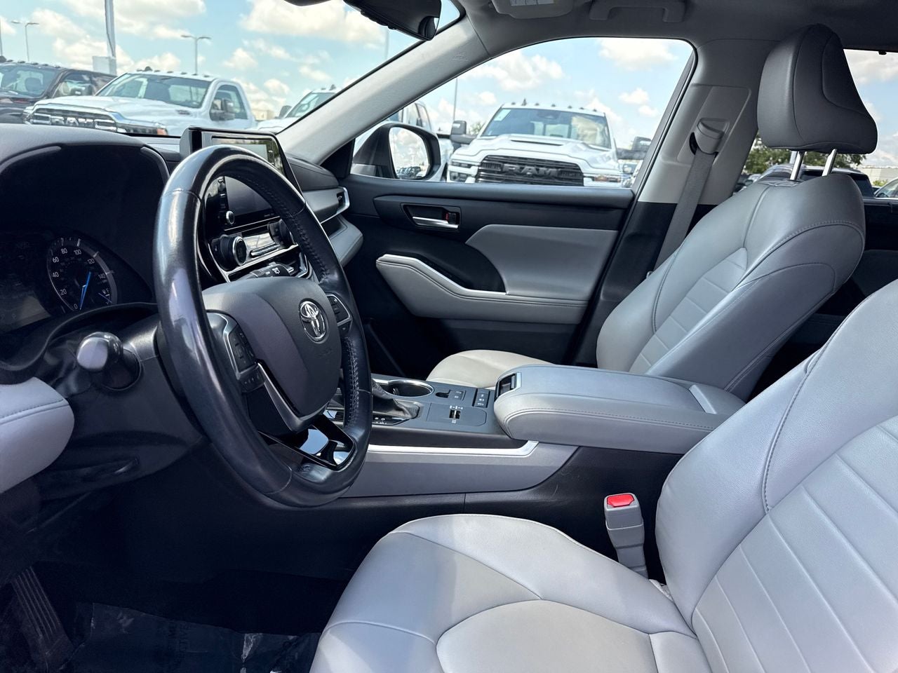 2020 Toyota Highlander Hybrid XLE