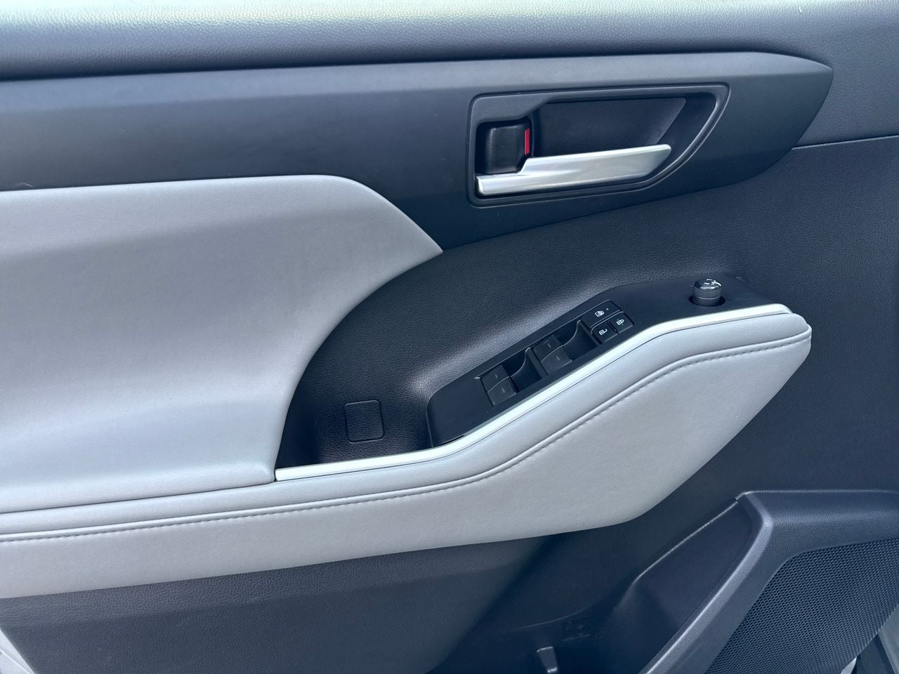 2020 Toyota Highlander Hybrid XLE