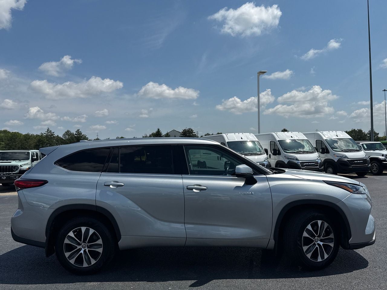 2020 Toyota Highlander Hybrid XLE