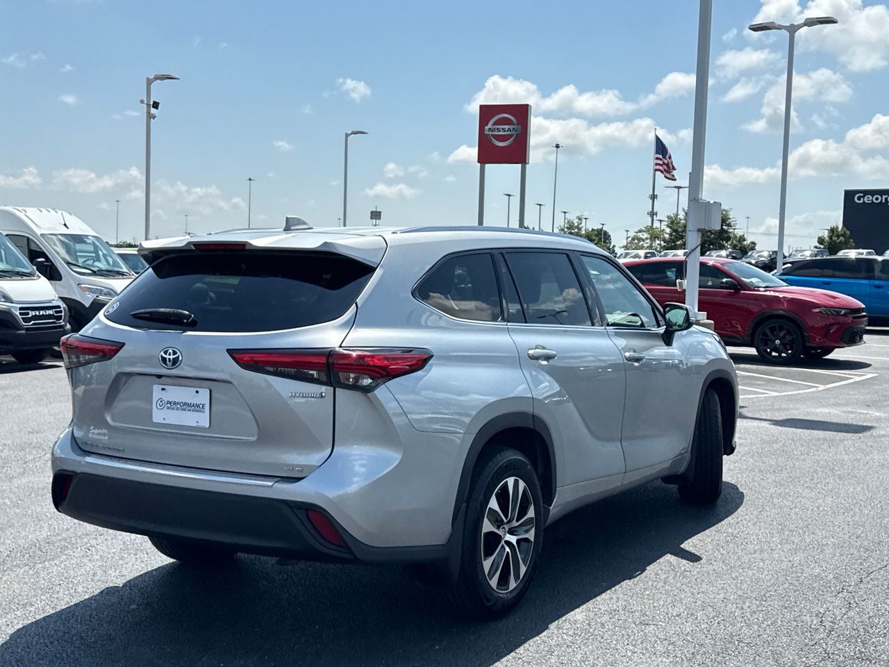 2020 Toyota Highlander Hybrid XLE