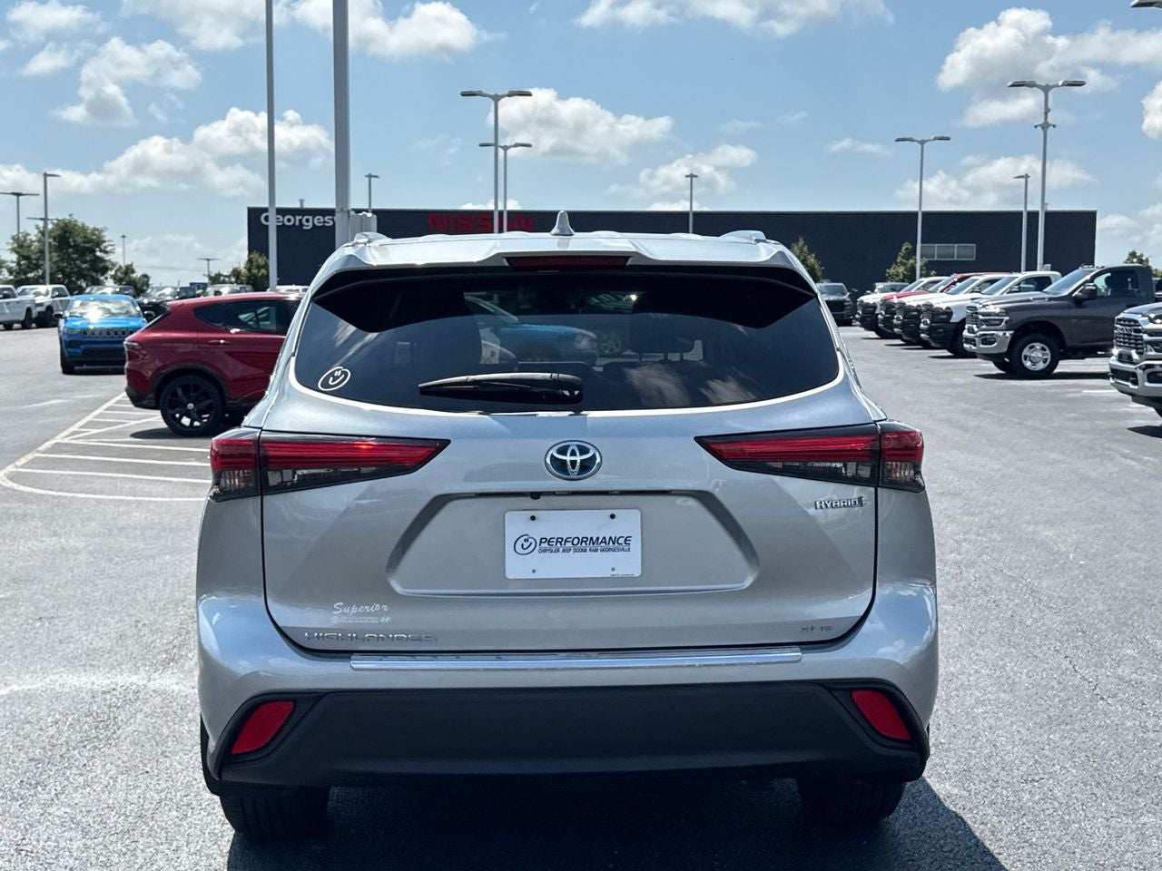 2020 Toyota Highlander Hybrid XLE