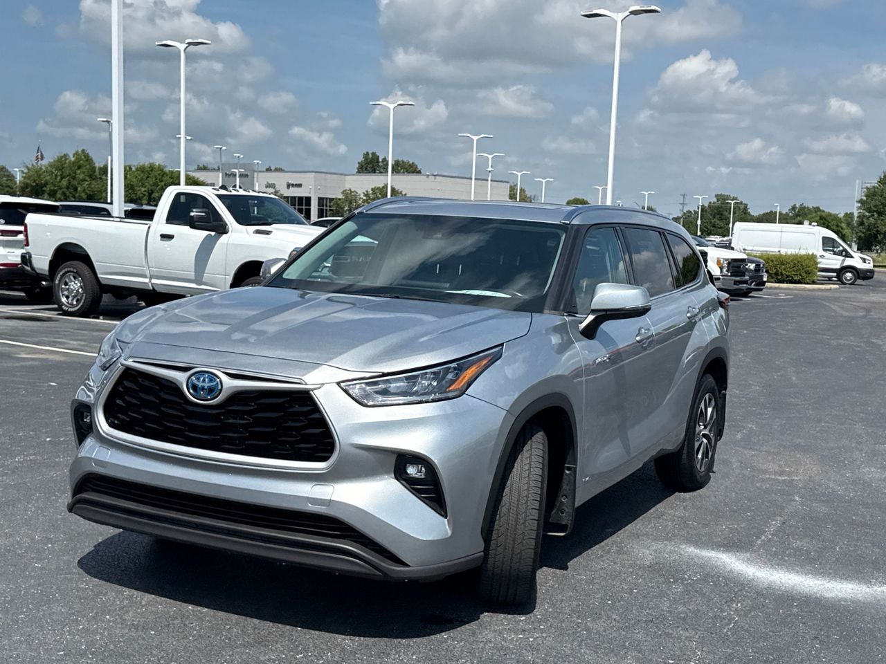 2020 Toyota Highlander Hybrid XLE
