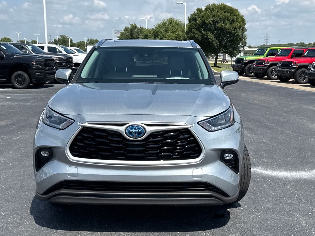 2020 Toyota Highlander Hybrid XLE