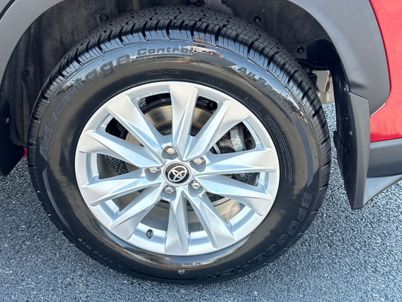 2023 Toyota Corolla Cross LE