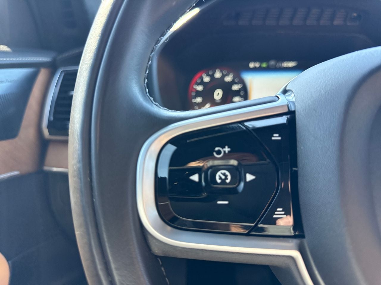 2019 Volvo XC90 T6 Inscription