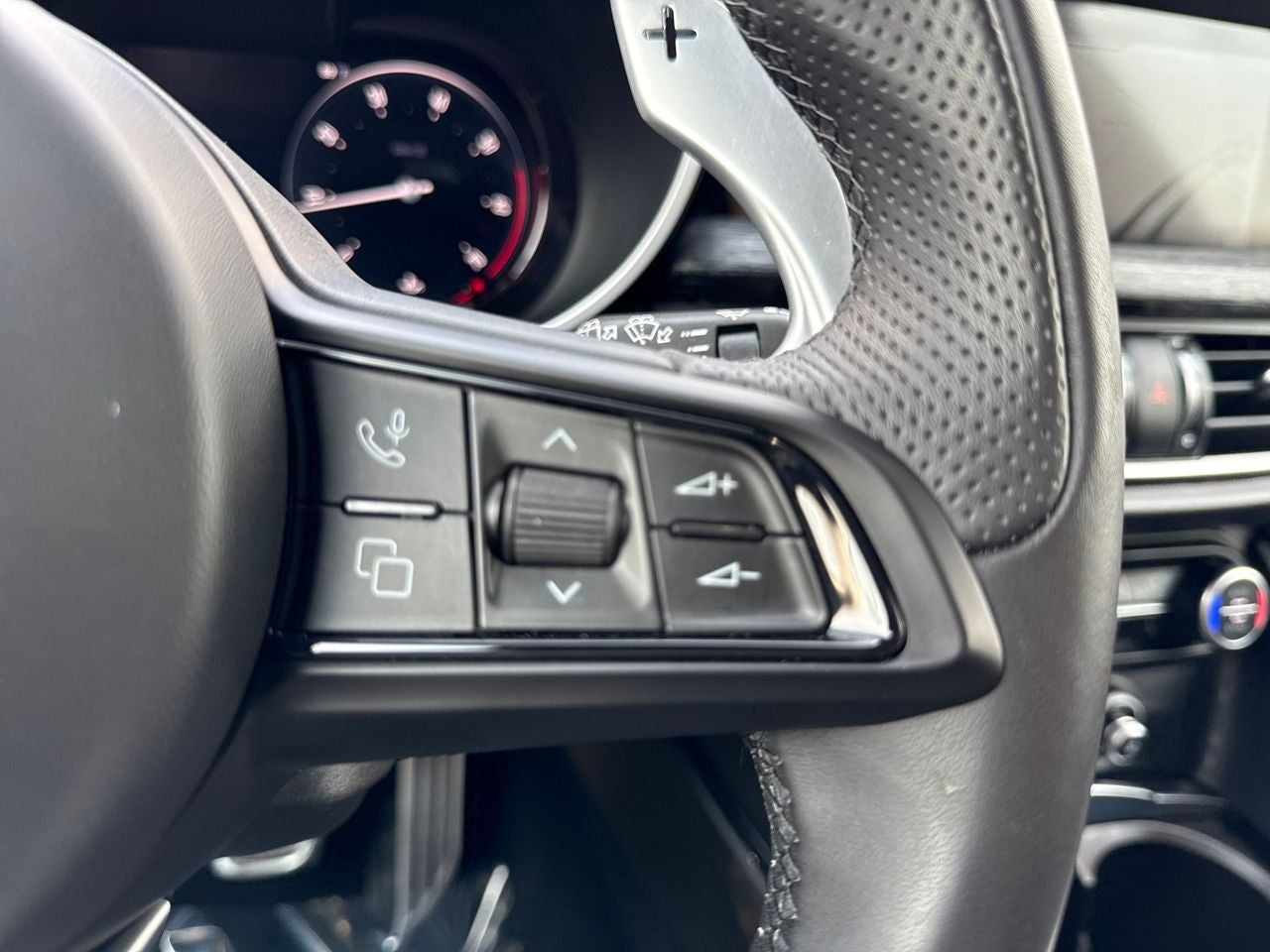 2024 Alfa Romeo Stelvio Sprint AWD