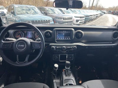 2022 Jeep Wrangler Unlimited Sport