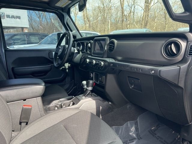 2022 Jeep Wrangler Unlimited Sport