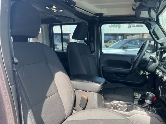 2022 Jeep Wrangler Unlimited Sport