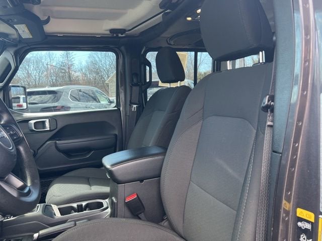 2022 Jeep Wrangler Unlimited Sport