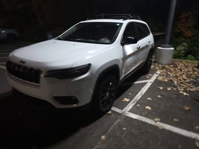 2022 Jeep Cherokee Latitude Lux