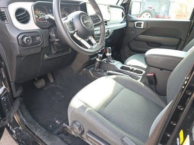 2024 Jeep Wrangler Sahara