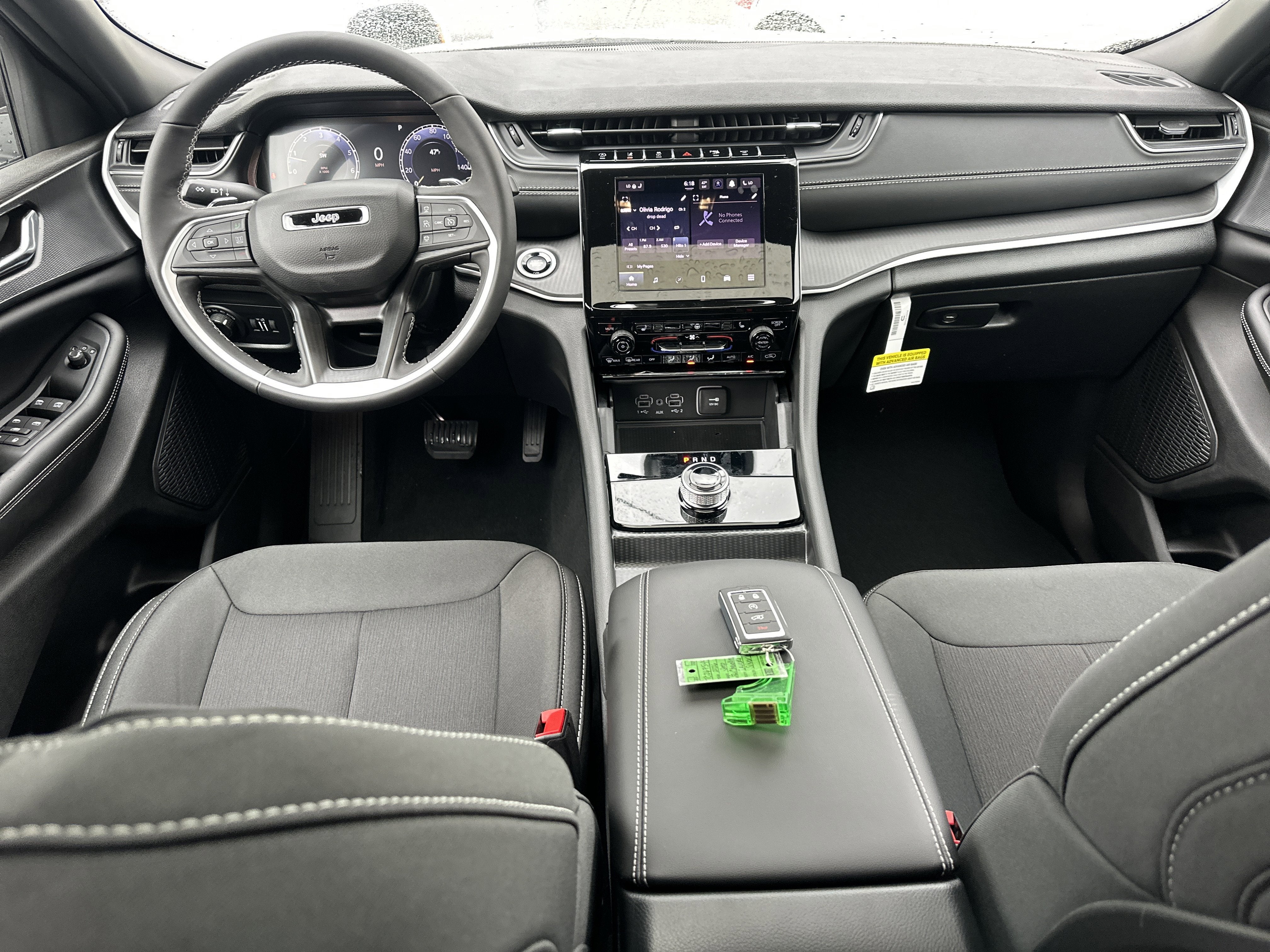 2026 Jeep Grand Cherokee Laredo