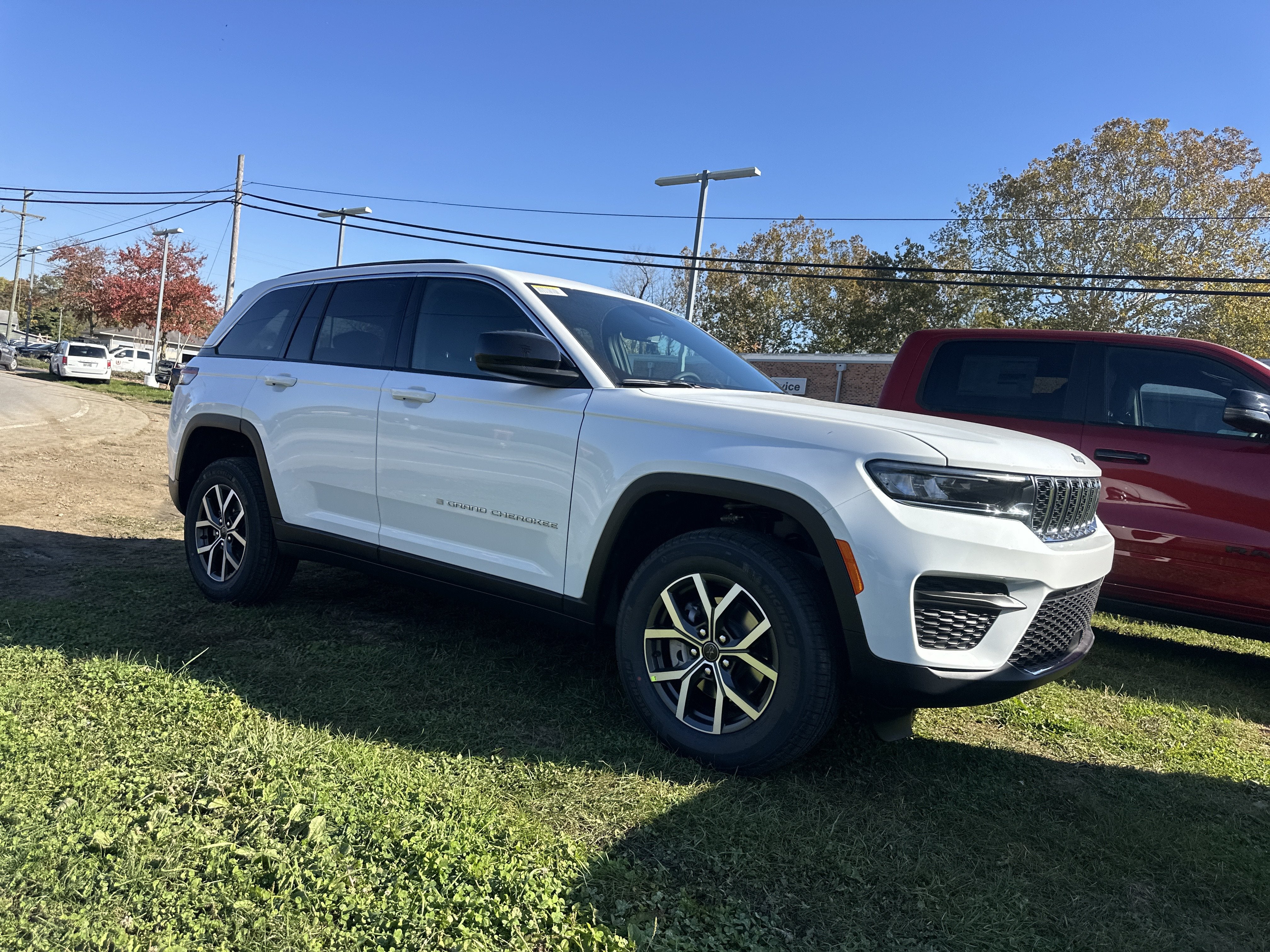 2027 Jeep Grand Cherokee Laredo X