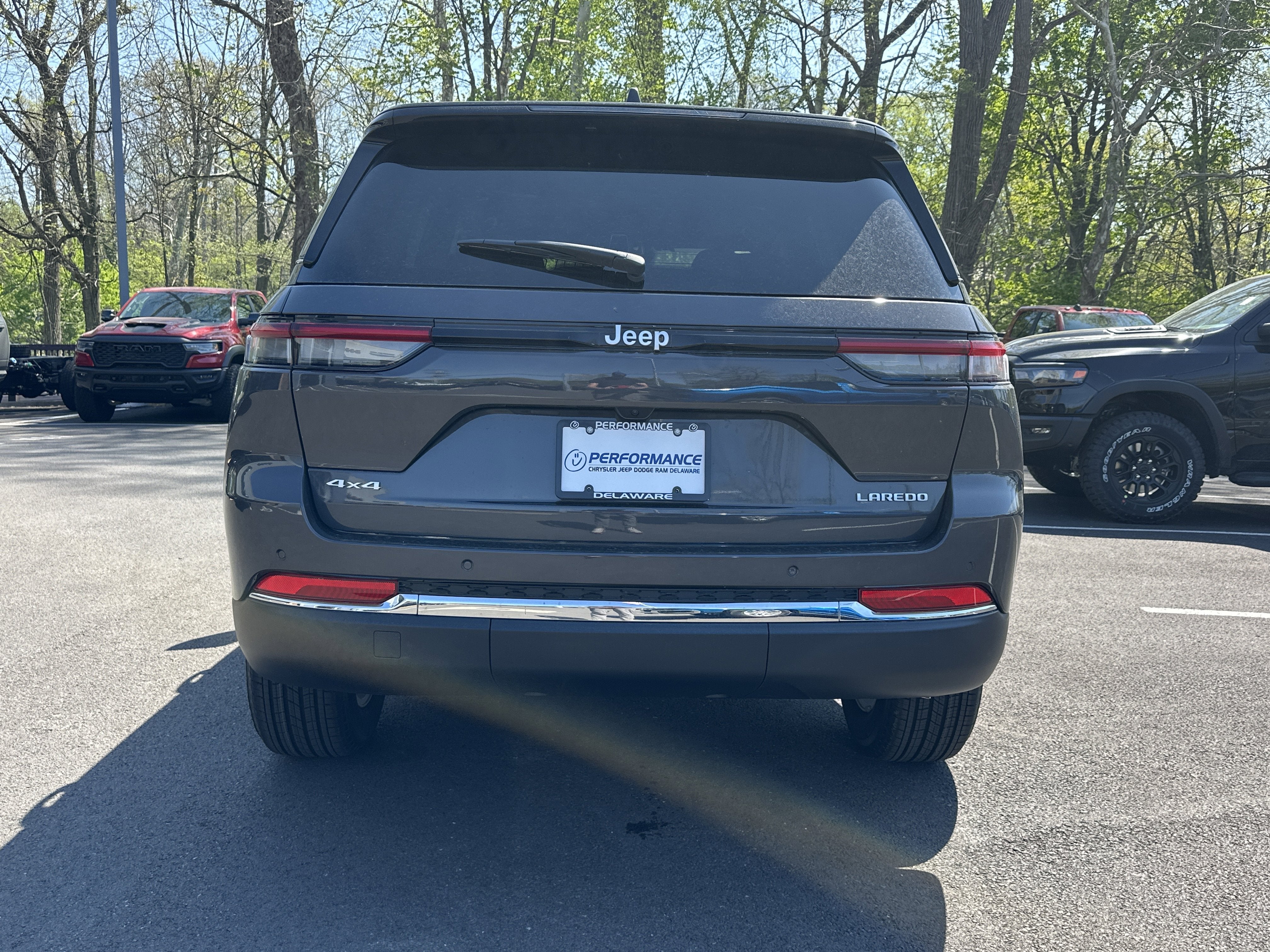 2026 Jeep Grand Cherokee Laredo
