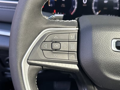 2027 Jeep Grand Cherokee Base