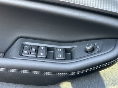 2027 Jeep Grand Cherokee Base