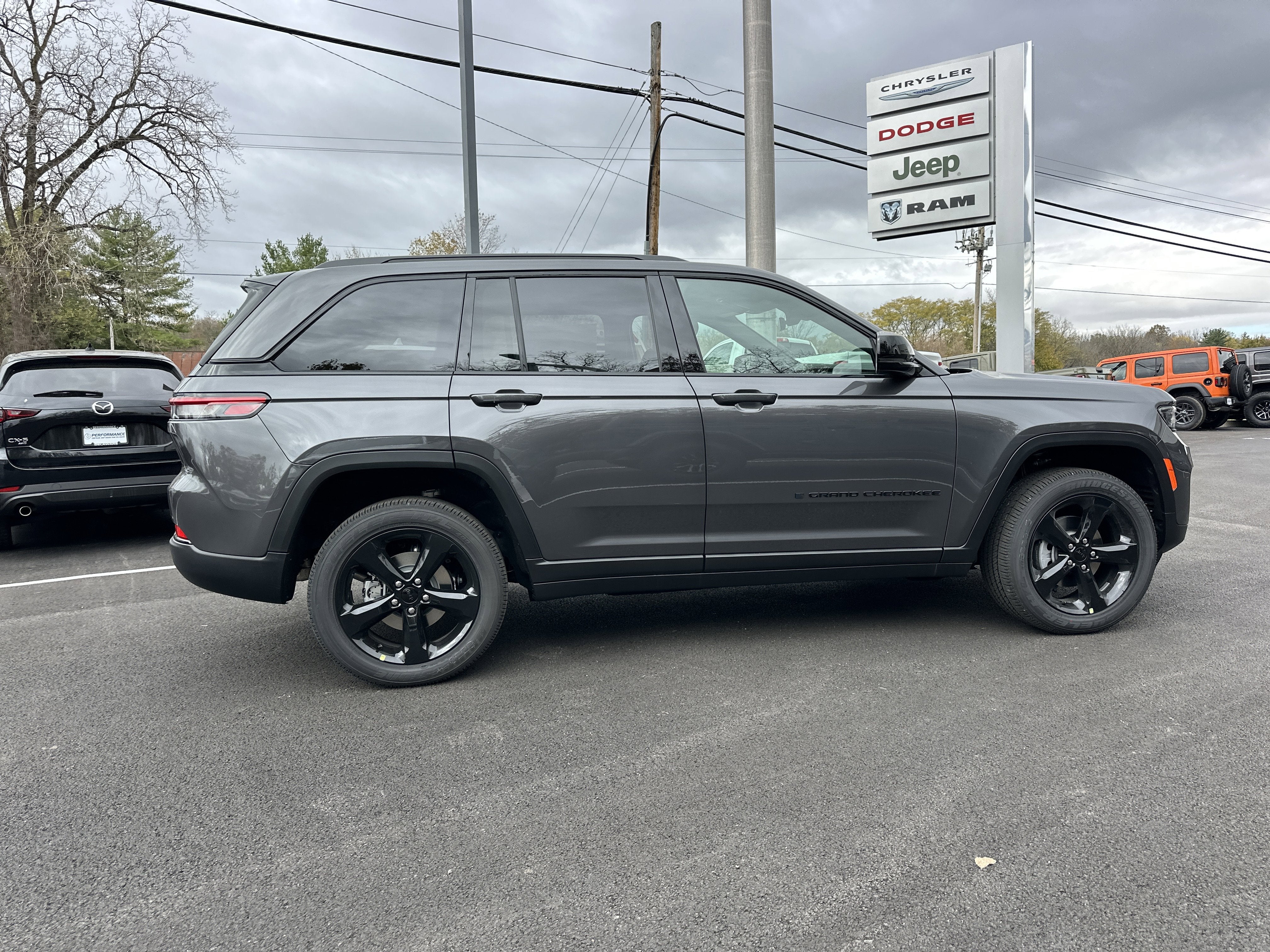 2025 Jeep Grand Cherokee Altitude