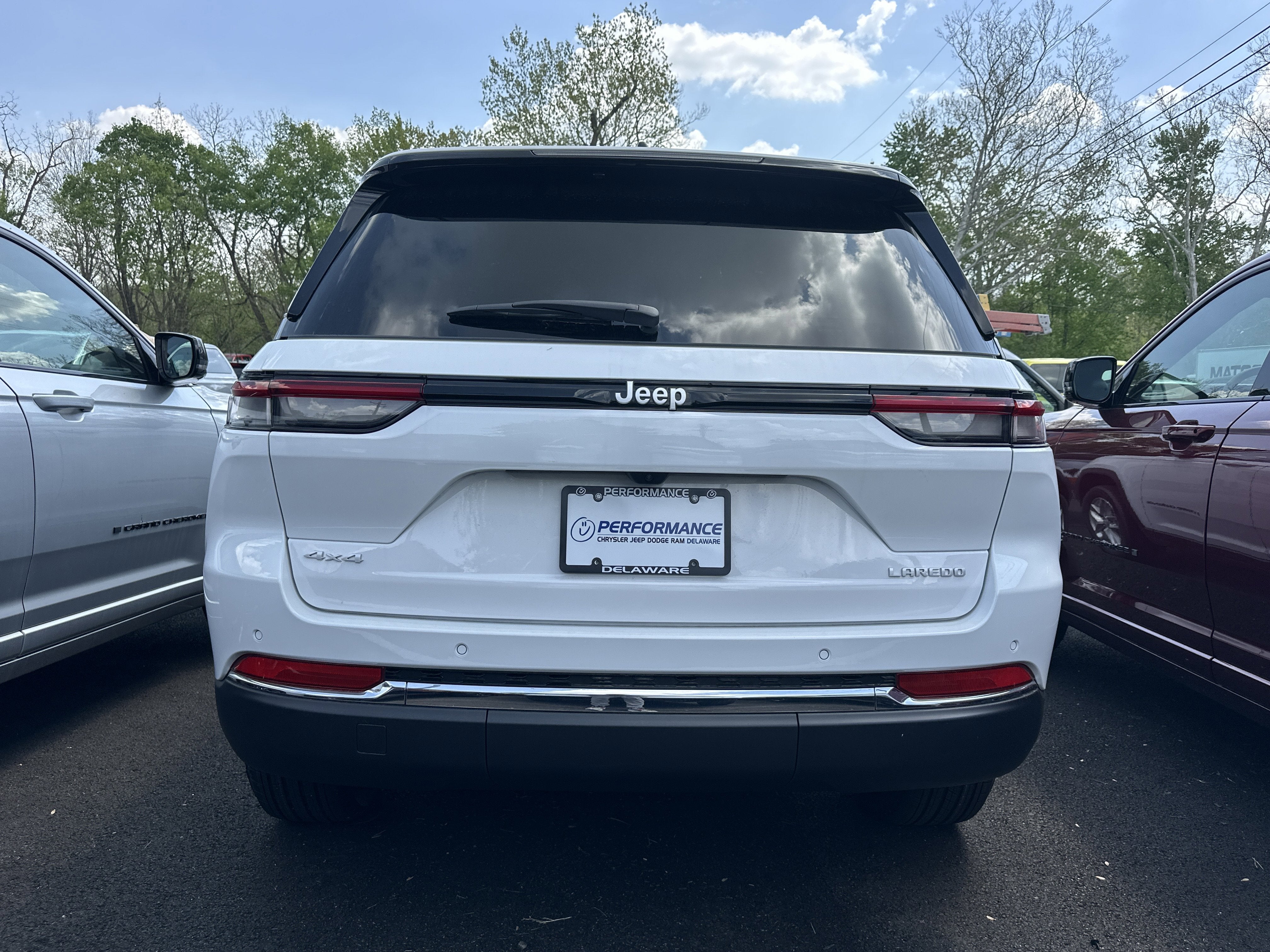 2026 Jeep Grand Cherokee Laredo