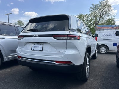 2026 Jeep Grand Cherokee Laredo