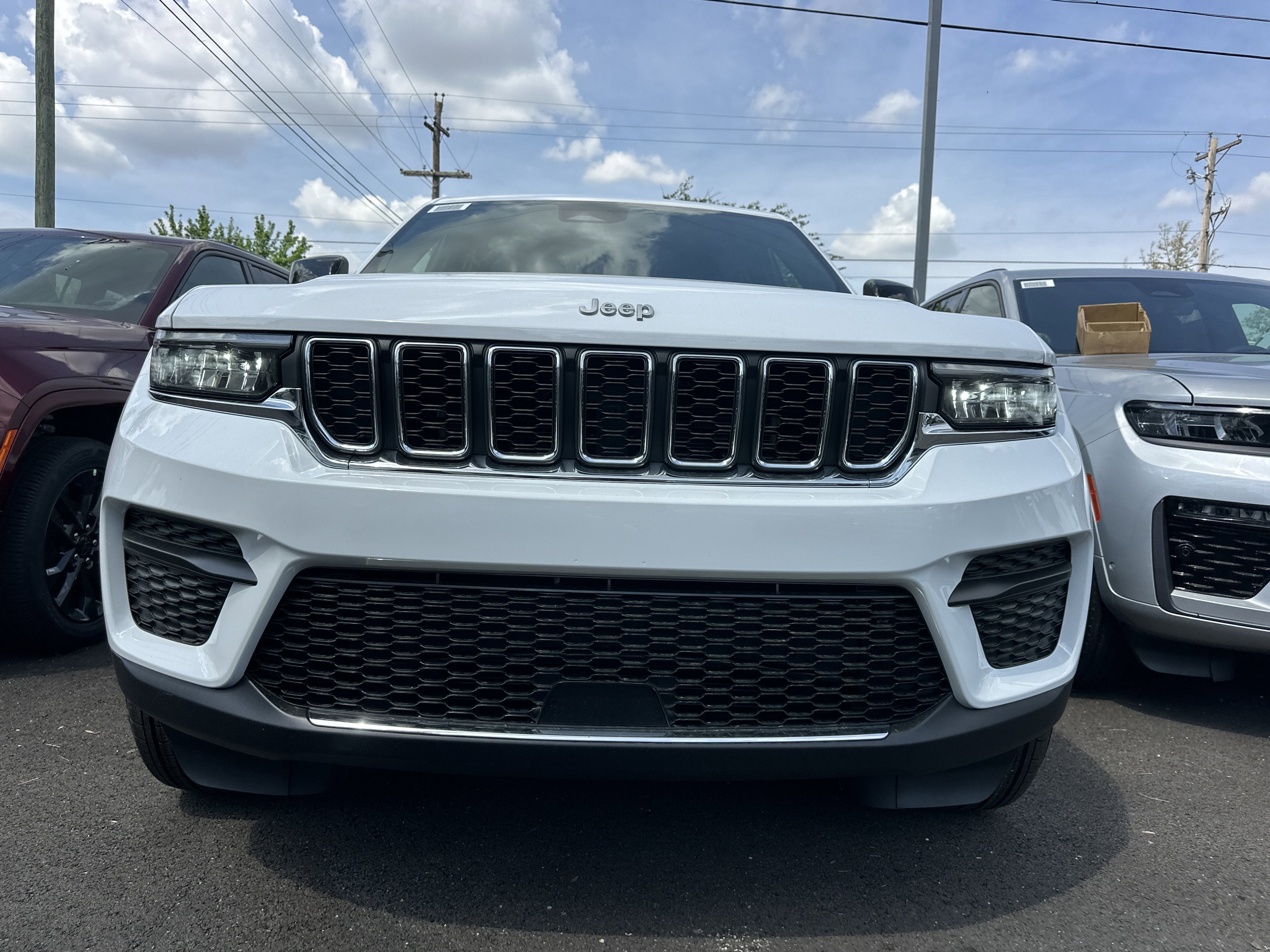 2026 Jeep Grand Cherokee Laredo