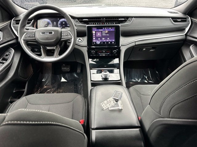 2025 Jeep Grand Cherokee Laredo X