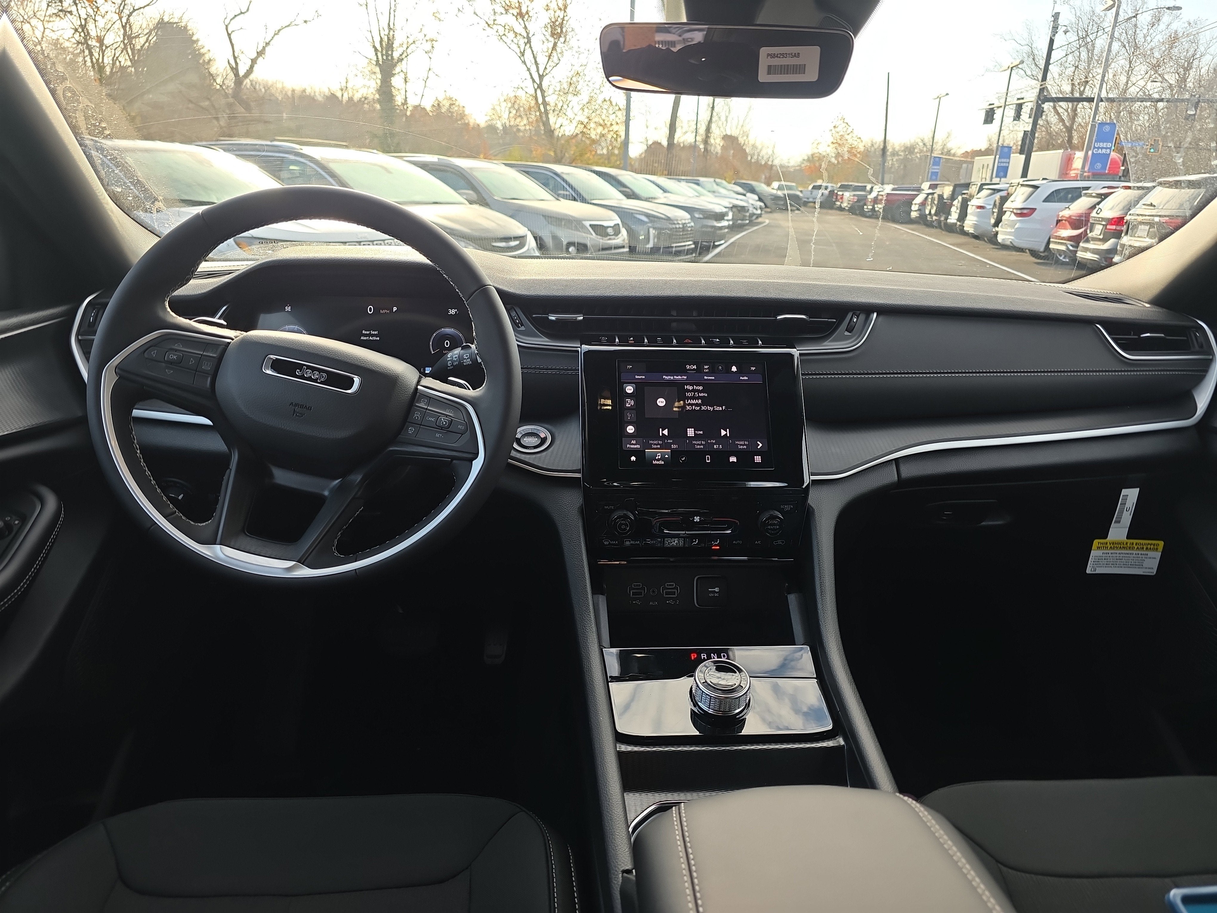 2025 Jeep Grand Cherokee Laredo