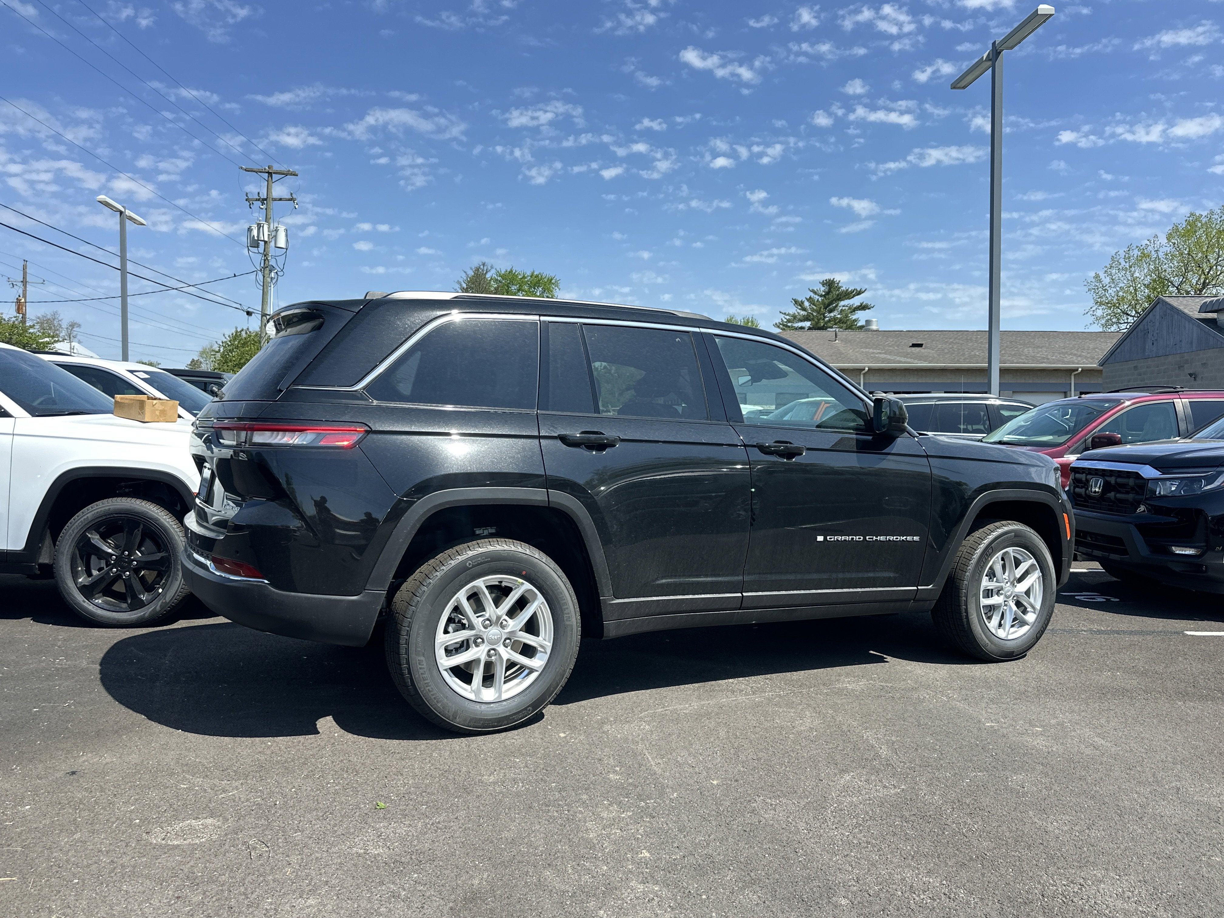 2026 Jeep Grand Cherokee Laredo
