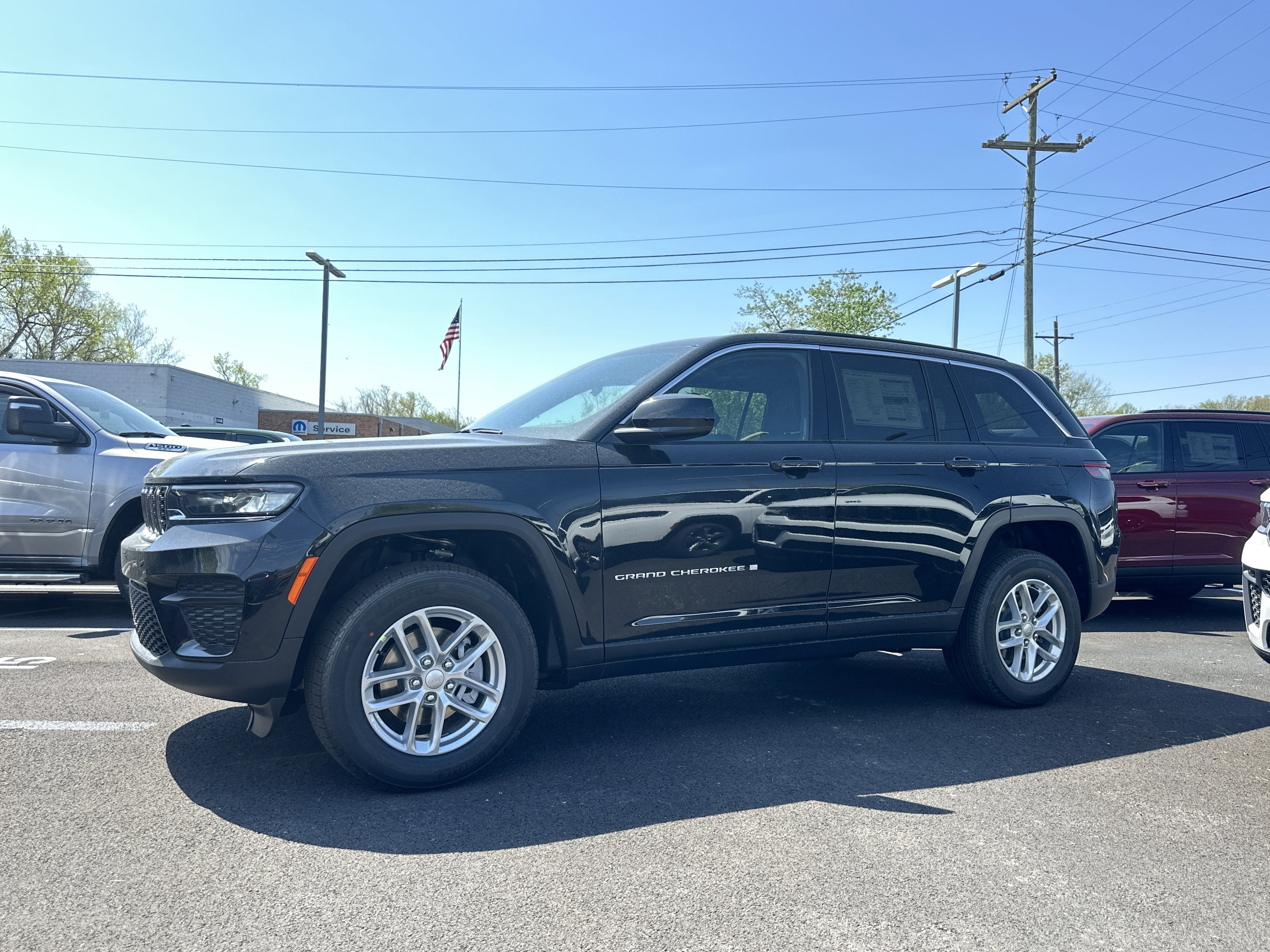 2026 Jeep Grand Cherokee Laredo